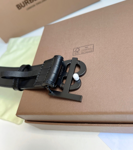 Essenceofluxury Mens Belts Burberry TB Belt in Black Leather 35MM A175PP240 AA202486