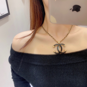 Essenceofluxury Womens Jewelry Chanel Black CC Pendant Necklaces A39PP280 AA203206