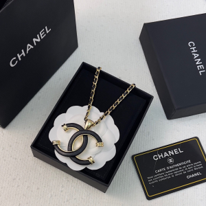 Essenceofluxury Womens Jewelry Chanel Black CC Pendant Necklaces A39PP280 AA203206