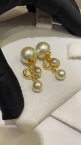 Essenceofluxury Womens Jewelry Dior Tribales Pearl Earrings A39PP180 AA203210