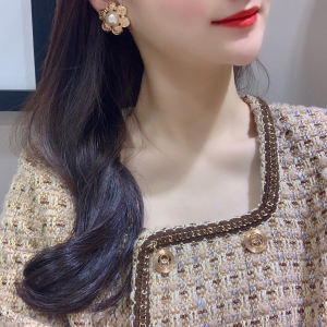 Essenceofluxury Womens Jewelry Chanel Gold Multi CC Logo Earrings A205PP180 AA203866