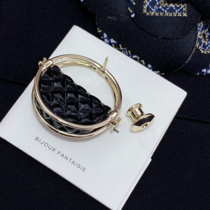 Essenceofluxury Womens Jewelry Chanel Micro Round Bag Brooch Black A152PP180 AA203723