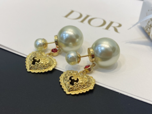 Essenceofluxury Womens Jewelry Dior Tribeles Heart Pendant Earrings A39PP180 AA203896