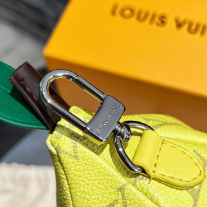 Essenceofluxury Free Gift Louis Vuitton Lemon Pouch M81197 A62PP90 AA204411