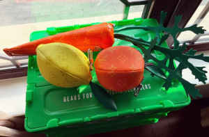 Essenceofluxury Free Gift Louis Vuitton Lemon Pouch M81197 A62PP90 AA204411