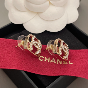 Essenceofluxury Womens Jewelry Chanel Crystals CC Logo Earrings A152PP180 AA205032