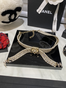 Chanel Pearls Bow Choker Necklace 