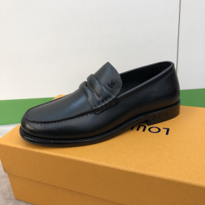 Louis Vuitton Louis Loafers Black 38To45