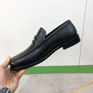 Louis Vuitton Louis Loafers Black 38To45