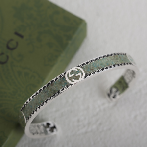 Gucci Interlocking G Bangle Bracelet