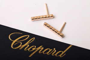 Chopard Ice Cube Earrings Gold