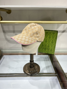 Gucci Beige GG Canvas Baseball Cap Hat