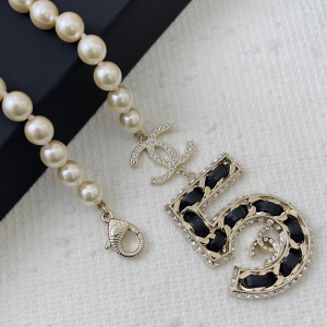Chanel Long Pearls Belt