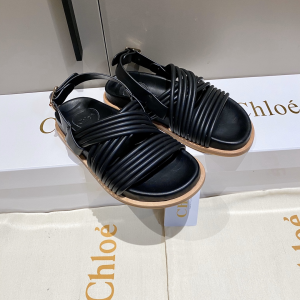 Chloe Black Leather Flat Sandal