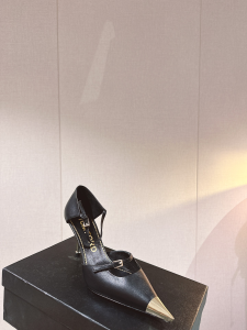 Tom Ford Black Leather Pumps