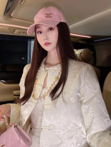 Chanel CC Pearls Necklaces