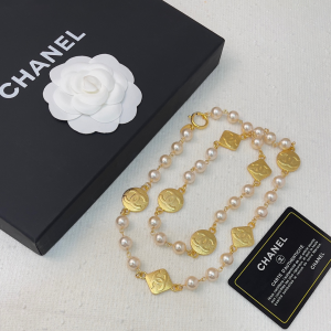 Chanel CC Pearls Necklaces