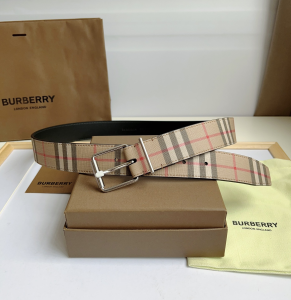 Burberry Check and Leather Reversible Belt 35MM Burberry Check and Leather Reversible Belt 35MM