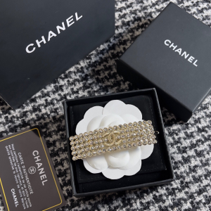Chanel Gold CC Crystals Hair Clip