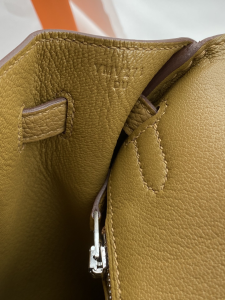 Hermes Birkin 25CM Tan Leather Bag