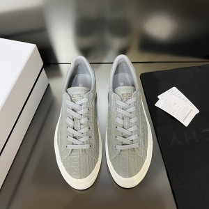 Givenchy G4 Gray Leather Sneakers