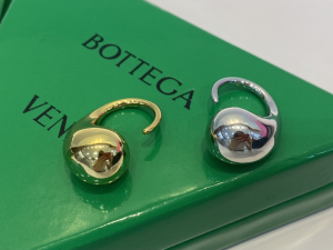 Bottega Veneta Drop Rings Gold