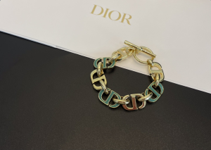 Dior 30 Montaigne Green Gold Bracelet