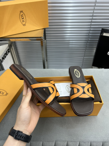 Tods Leather Flat Slide Sandals Yellow Tods Leather Flat Slide Sandals Yellow