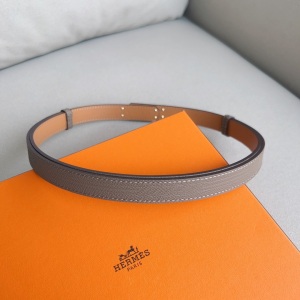 Hermes Kelly Buckle Leather Belt Gray