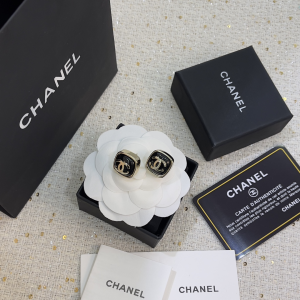Chanel CC Logo Square Earrings Black