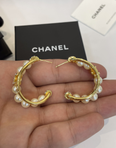 Chanel CC Pearls Gold Earrings