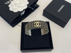 Chanel CC Diamond Bracelet Black
