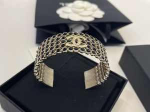 Chanel CC Diamond Bracelet Black