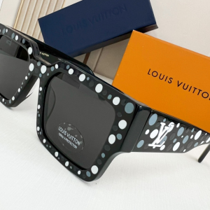 Louis Vuitton LV Clash Square Luxury Eyewear Sunglasses Z1580E Black White Louis Vuitton LV Clash Square Luxury Eyewear Sunglasses Z1580E Black White