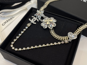 Chanel Diamond Flower Chain Necklace