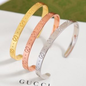 Gucci GG Icon Cuff Brangle Bracelet