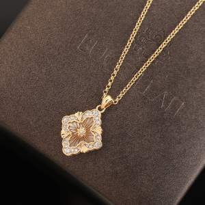 Buccellati Opera Tulle Crystal Pendant Necklace Buccellati Opera Tulle Crystal Pendant Necklace