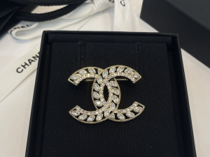 Chanel CC Crystals Brooch
