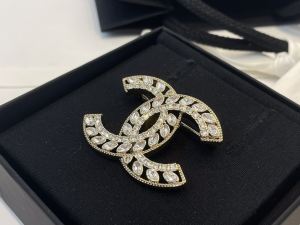 Chanel CC Crystals Brooch