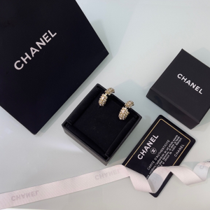 Chanel CC Crystals Earrings