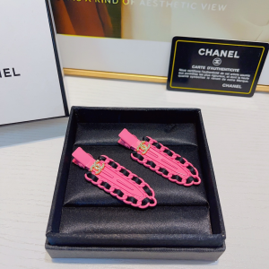 Chanel CC Logo Chain Hair Clip