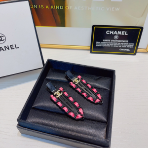 Chanel CC Logo Chain Hair Clip