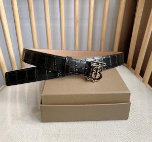 Burberry Crocodile Embossed Leather Reversible TB Belt Black 30MM Burberry Crocodile Embossed Leather Reversible TB Belt Black 30MM