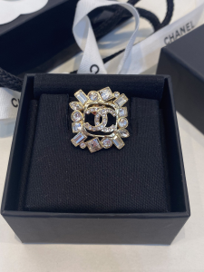 Chanel Crystal CC Diamonds Brooch
