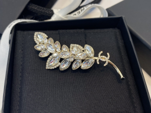 Chanel Crystals CC Wheat Brooch