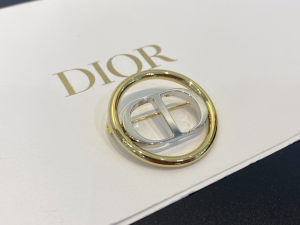 Dior 30 Montaigne CD Round Brooch
