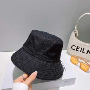 Gucci GG Canvas Bucket Hat Black