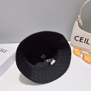 Gucci GG Canvas Bucket Hat Black