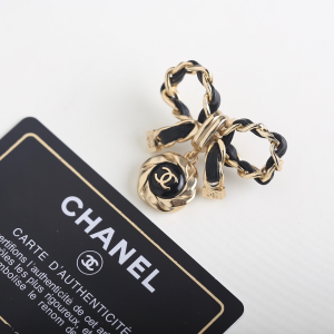 Chanel CC Bowknot Leather Brooch