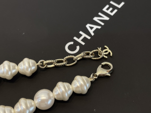 Chanel CC Logo Pearls Necklaces